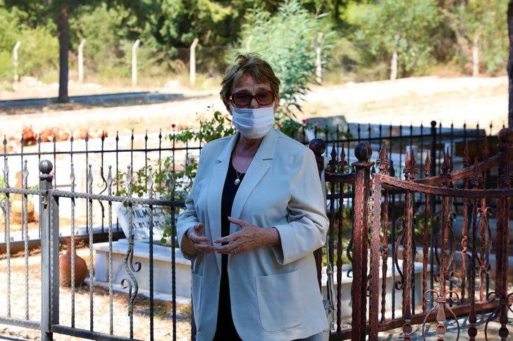 Oktay Akbal mezarı başında anıldı G3