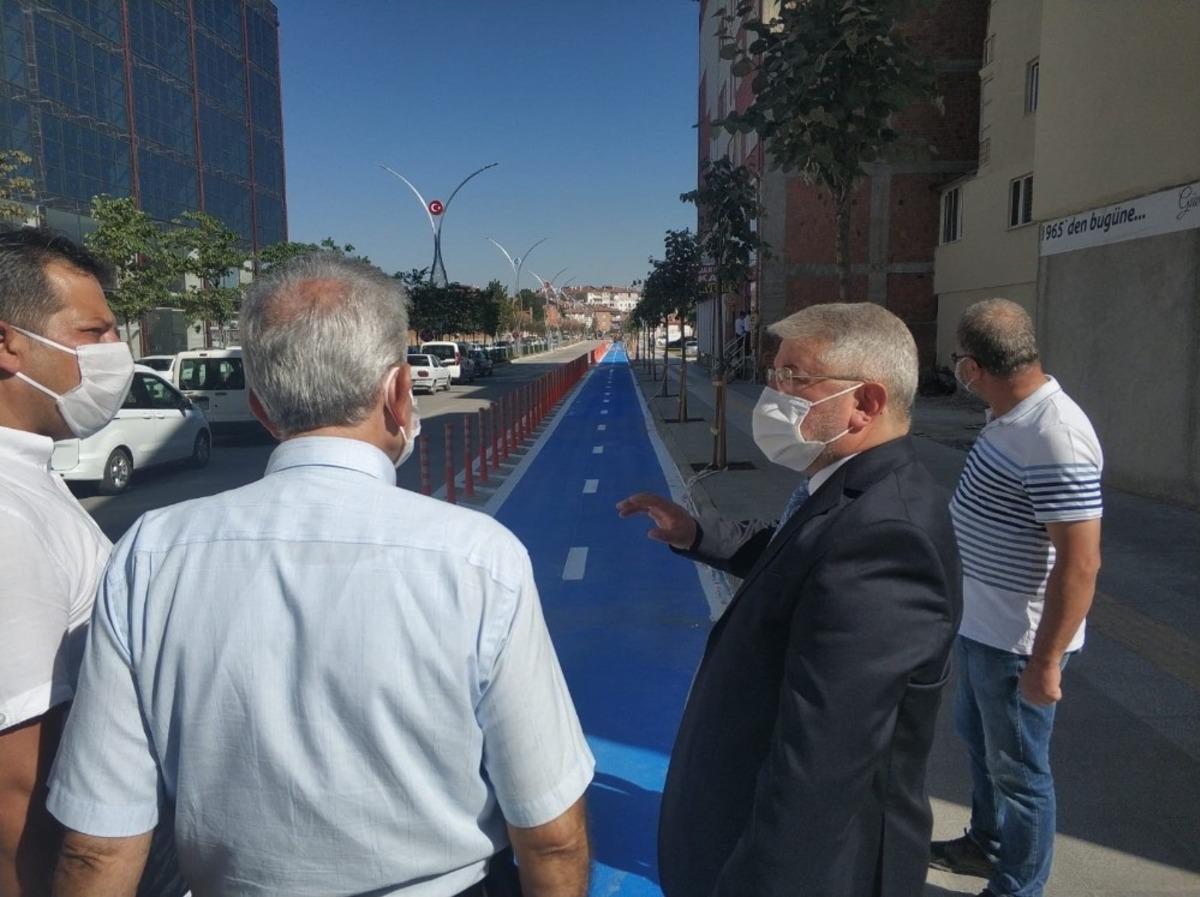 Recep Tayyip Erdoğan Caddesi&rsquo;ne bisiklet yolu yapılıyor