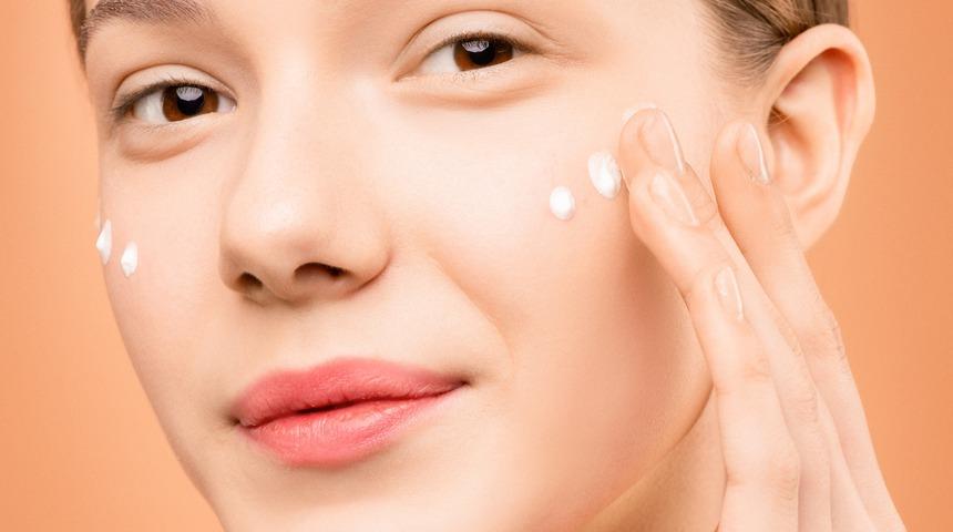 Makyaja bir daha ihtiya&ccedil; duymayacaksınız! Daha g&uuml;zel g&ouml;r&uuml;nmek isteyenlere &ouml;nemli tavsiyeler...