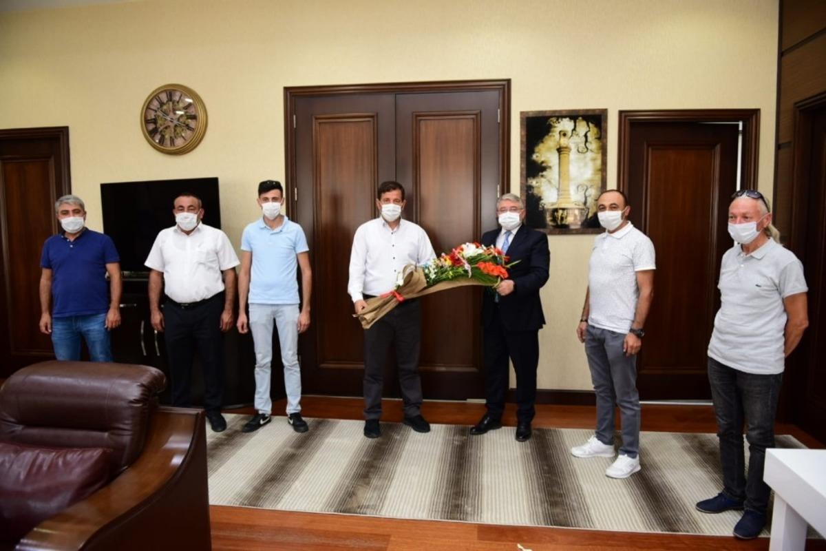 &Ccedil;orum Belediyesi&rsquo;nden 733 esnafa 370 bin TL&rsquo;lik destek