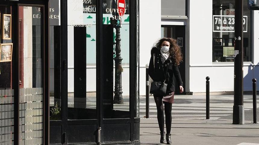 Fransa'da koronavir&uuml;s vakaları artmaya devam ediyor