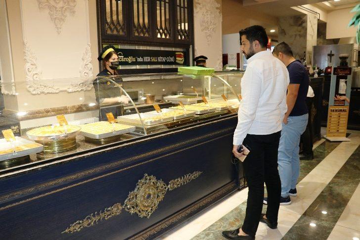 Nacaroğlu baklavaları 2 şubesi ile Van’da hizmet veriyor G3