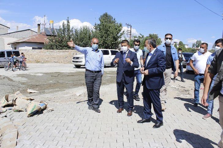 Erciş Belediyesi parke taşı çalışmaları hız kesmeden devam ediyor G3