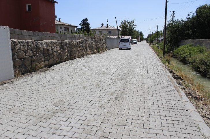 Erciş Belediyesi parke taşı çalışmaları hız kesmeden devam ediyor G4