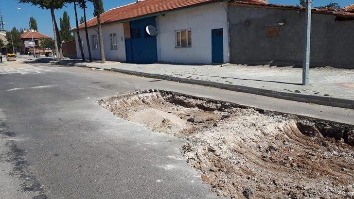 Aslanapa’da yol bakım çalışmaları G4