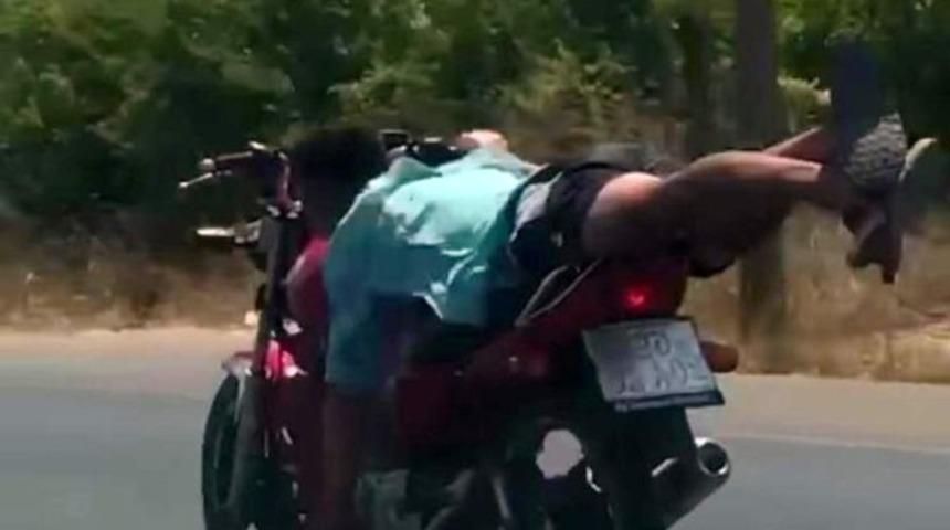 Motosiklet &uuml;zerinde akrobatik hareketlere 3 bin lira ceza