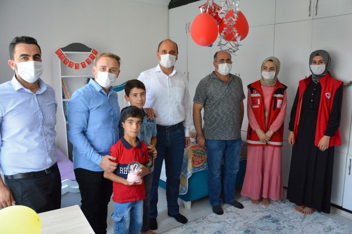 Araban Kaymakamlığı yetim ve &ouml;ks&uuml;zlerin y&uuml;z&uuml;n&uuml; g&uuml;ld&uuml;rd&uuml;