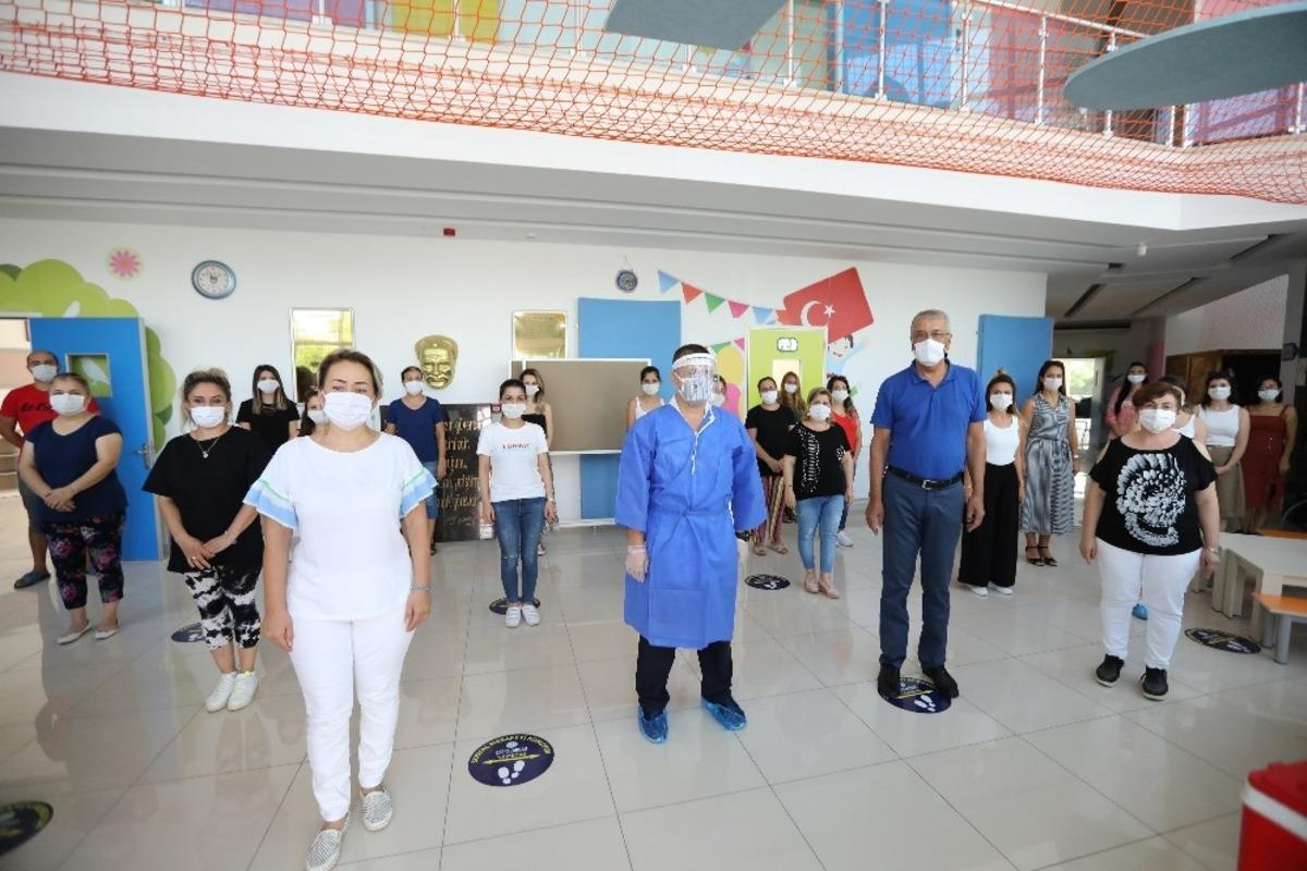 Bircan T&uuml;fek&ccedil;ioğlu &ccedil;ocuk g&uuml;nd&uuml;z bakım evindeki &ouml;ğretmenler d&uuml;zenli teste giriyor