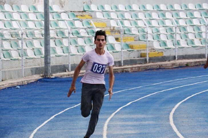 Özel yetenek sınavında ter döktüler G3