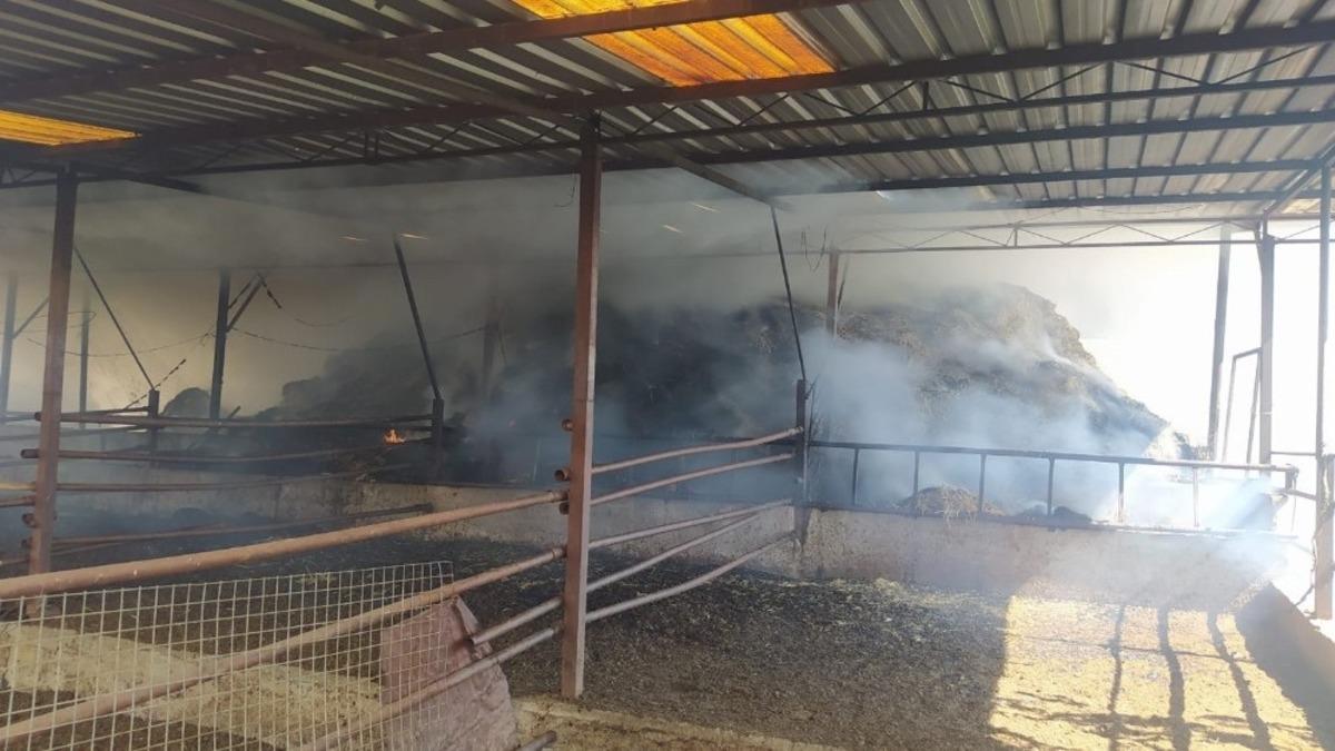 &Ccedil;ine&rsquo;de ahır yangını