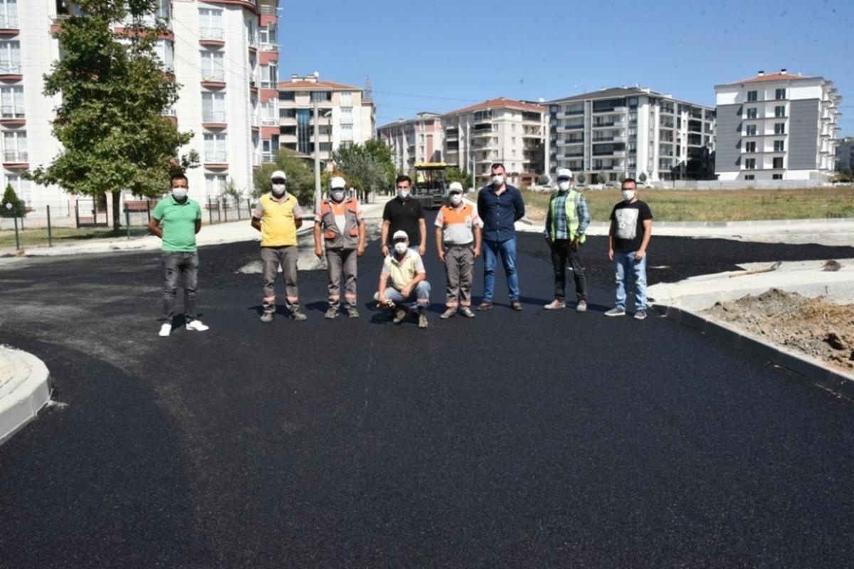 &Ccedil;orlu&rsquo;da asfaltlama &ccedil;alışmaları s&uuml;r&uuml;yor