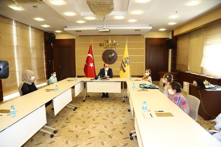 Genç KOMEK Çevrimiçi Yaz Okulu’nda yaklaşık 10 bin öğrenciye sürpriz hediye G3