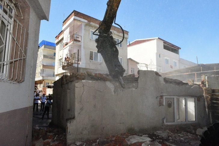 Yıldırım’da ulaşımı rahatlatacak binalar yıkılıyor G2