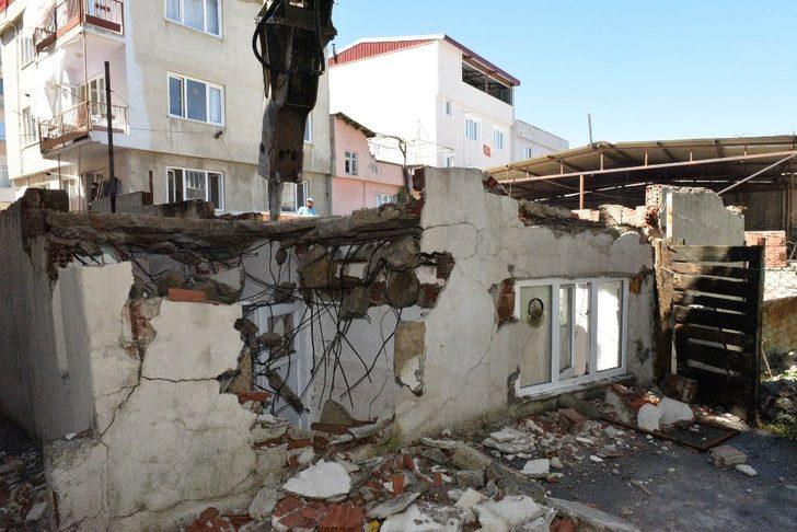 Yıldırım’da ulaşımı rahatlatacak binalar yıkılıyor G5