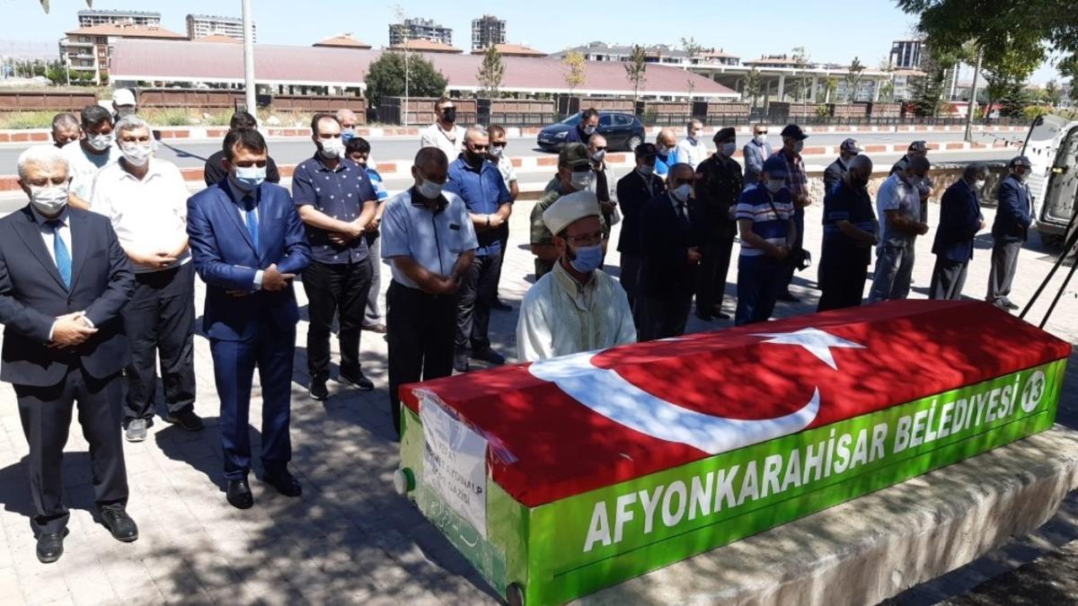 89 yaşında hayatını kaybeden Kore gazisi Aydınalp toprağa verildi