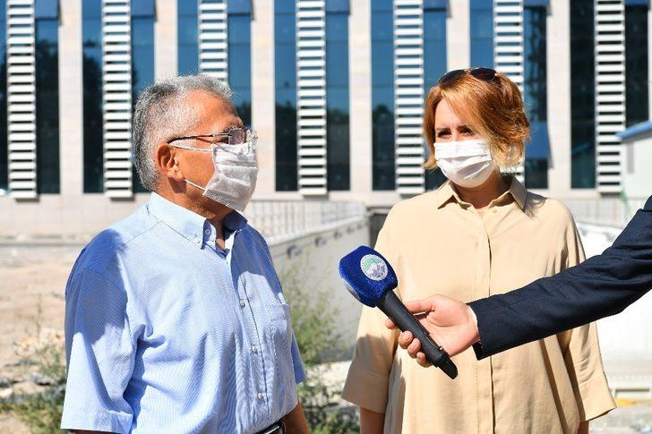 Başkan Büyükkılıç Tapu Kadastro Bölge Müdürlüğü binasını inceledi G4