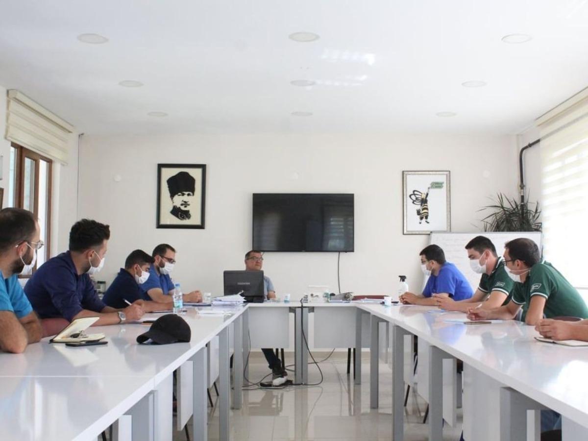 &Uuml;reticilerin talepleri değerlendirildi