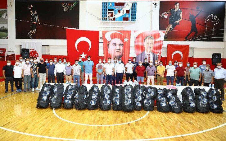 Bayraklı’da amatör spor kulüplerine 206 bin liralık destek G4