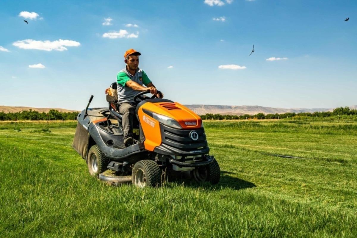 Kendi &ccedil;imini &uuml;retiyorlar