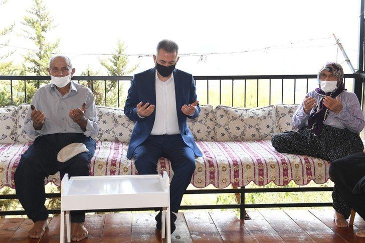 ValiElban, Kozan’da şehit aileleri ve yangın mağdurlarını ziyaret etti G2