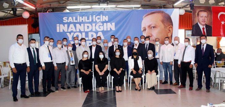 AK Parti Salihli’de Selçuk Dinç güven tazeledi G1