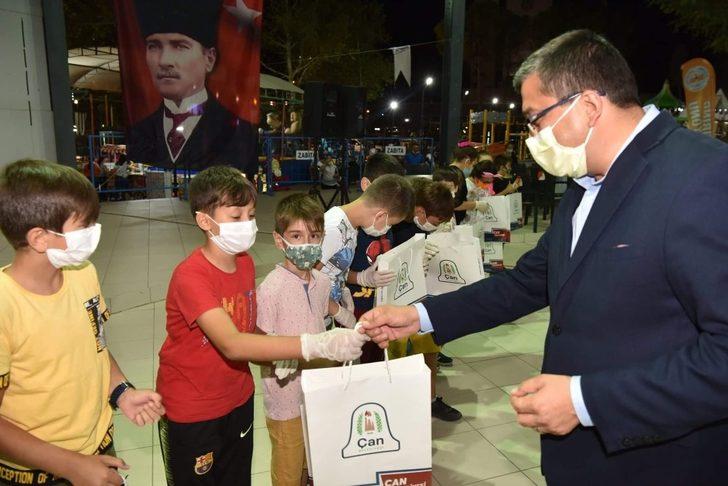 Çan Belediyesi oryantiring bilgi yarışmasında ödül töreni G4