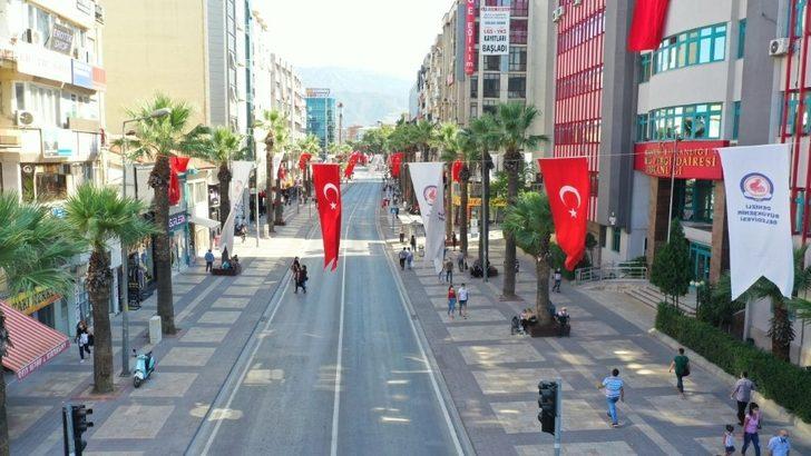 Denizli Türk bayrakları ve Atatürk posterleri ile donatıldı G4