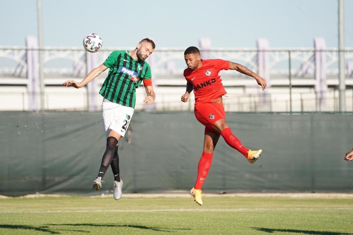 Denizlispor ilk hazırlık ma&ccedil;ında 3-2 mağlup oldu