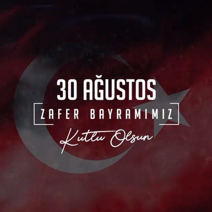 Ünlülerden 30 Ağustos Zafer Bayramı mesajları G5