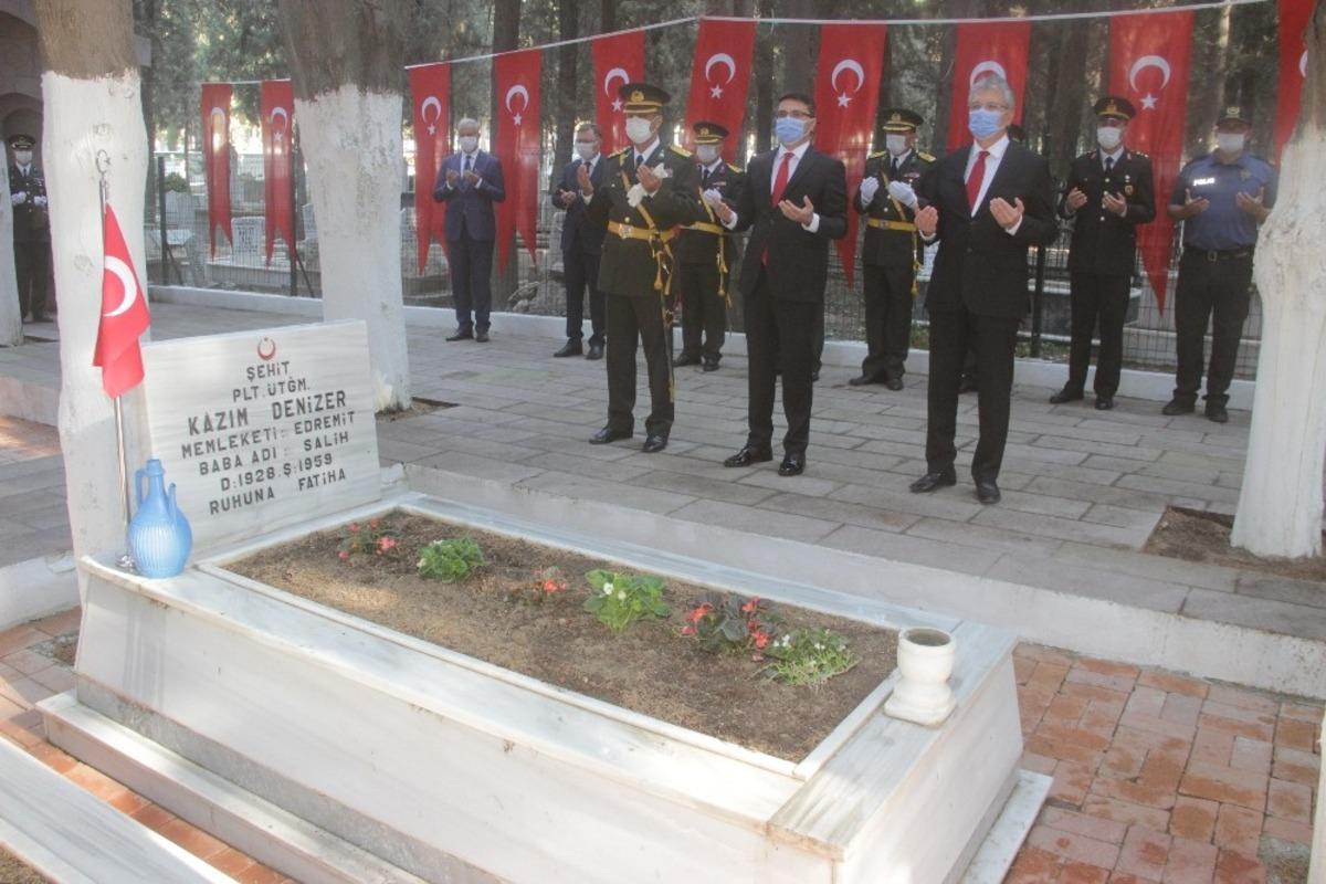30 Ağustos Zafer Bayramı &ccedil;elek sunma t&ouml;reni ile kutlandı