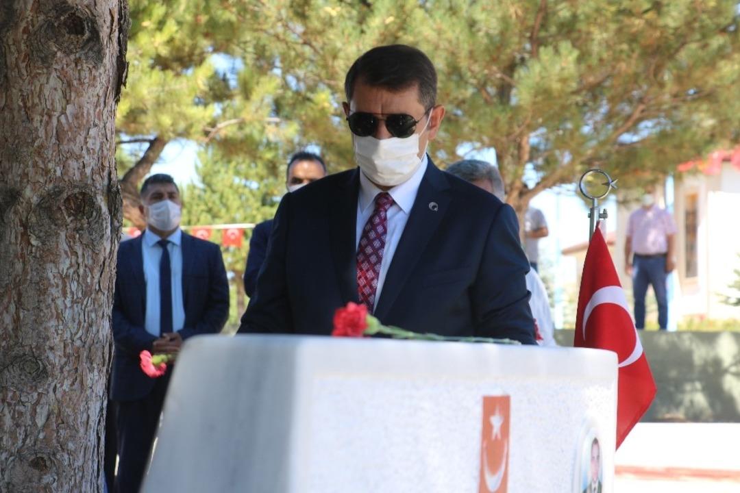 Zafer Bayram&rsquo;ında şehitlik unutulmadı