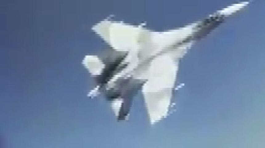 ABD, Rus savaş u&ccedil;ağının &lsquo;tehlikeli&rsquo; manevrasını paylaştı