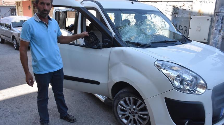 Kızına sahip çıkan kayınpederini tehdit edip, aracına zarar verdi