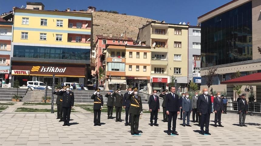 30 Ağustos zaferi &ccedil;elenk sunma t&ouml;reniyle kutlandı