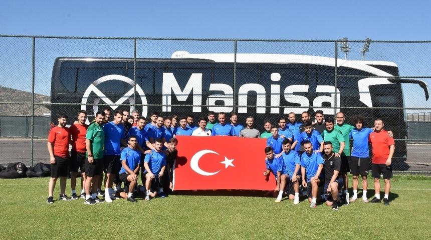 Manisa FK da 30 Ağustos Zafer Bayramı&rsquo;nı kutladı