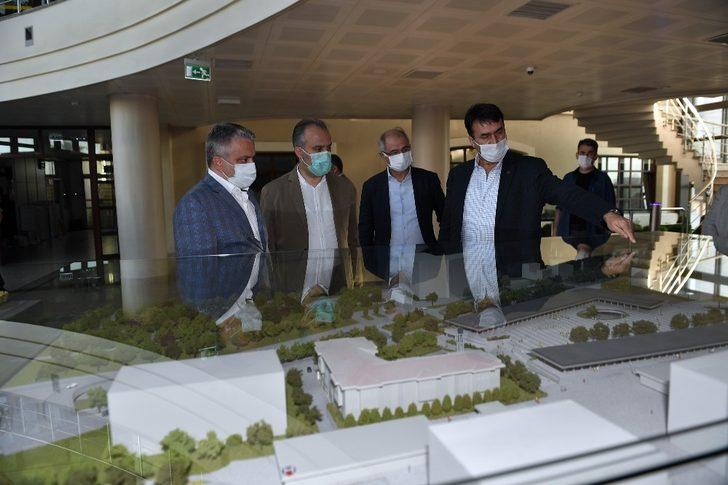 Osmangazi Meydanı’na övgü yağıyor G1