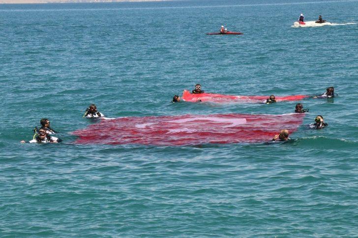 Van Gölü’nde mavi vatan vurgusu G1