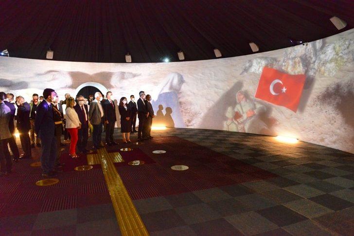 Vali Yazıcı, Dijital Gösterim Merkezini ziyaret etti G3