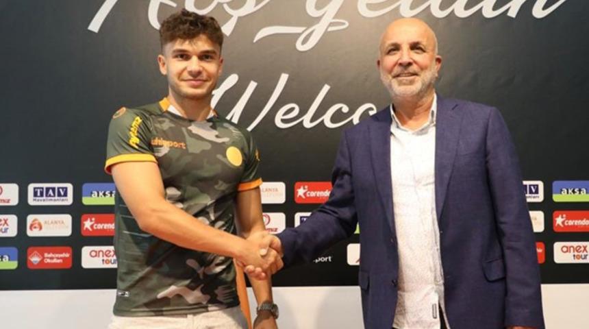 Alanyaspor, Beşiktaş'tan Ahmet Gülay’ı kadrosuna kattı