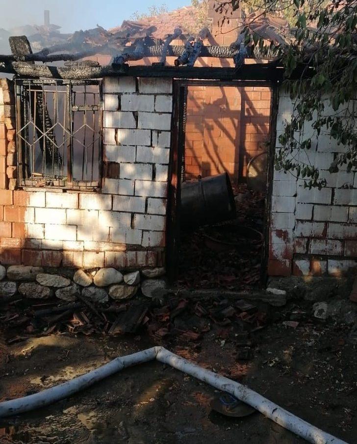 Sungurlu’da tandırlık yangını G3