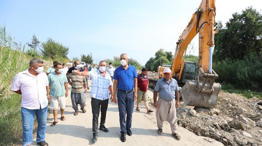 Mezitli Belediyesi, tehlikeli ge&ccedil;itte &ccedil;alışmalara başladı