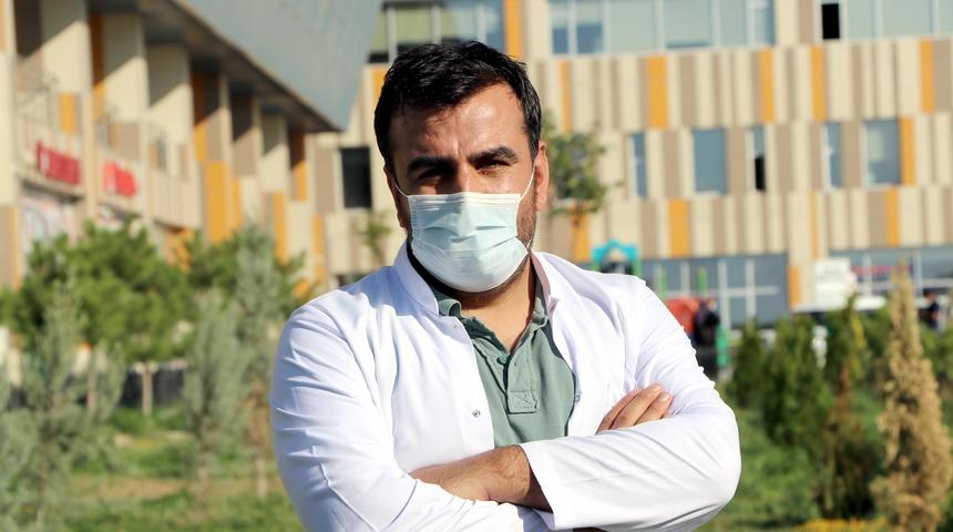 Koronavirüsü yenen doktor anlattı! Bu belirtilere dikkat