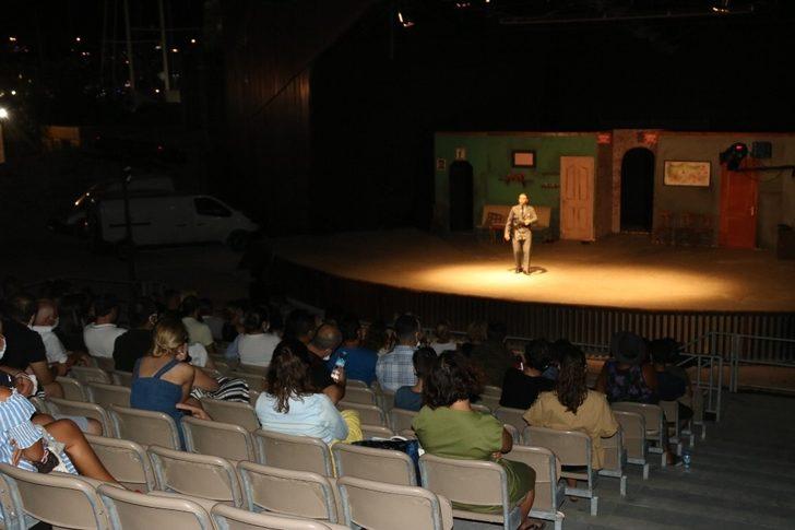 Bodrum Belediyesi Şehir Tiyatrosu, sağlık çalışanları için sahnedeydi G2