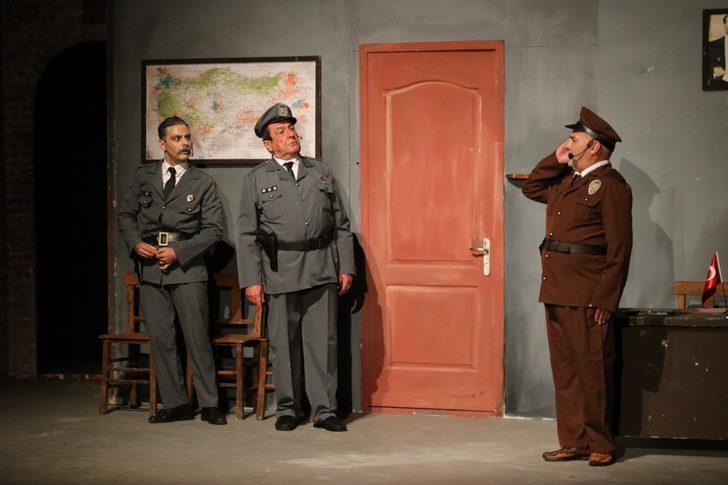 Bodrum Belediyesi Şehir Tiyatrosu, sağlık çalışanları için sahnedeydi G3