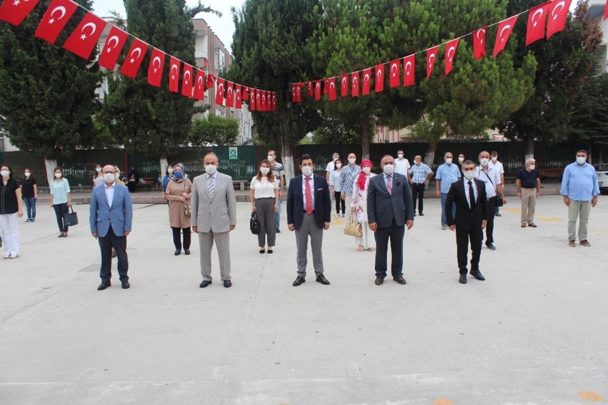 Yalova&rsquo;da okullar uzaktan eğitimle başladı