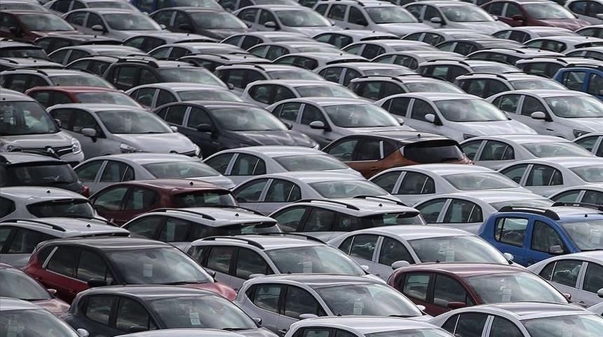 Uzmanından ikinci el araba fiyatı tahmini... 2021'de ikinci el piyasası ne olacak? Araba yatırım aracı olur mu?  İkinci el otomobil fiyatları düşecek mi?