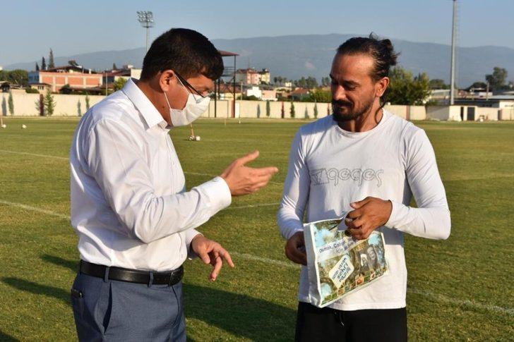 Nazilli Belediyespor’da kaptan Zafer’e doğum günü sürprizi G2