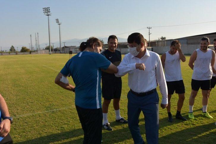 Nazilli Belediyespor’da kaptan Zafer’e doğum günü sürprizi G3