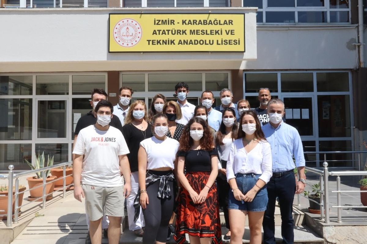 Liseliler i&ccedil;in seferber oldular, &lsquo;Gelişim At&ouml;lyesi&rsquo; kurdular