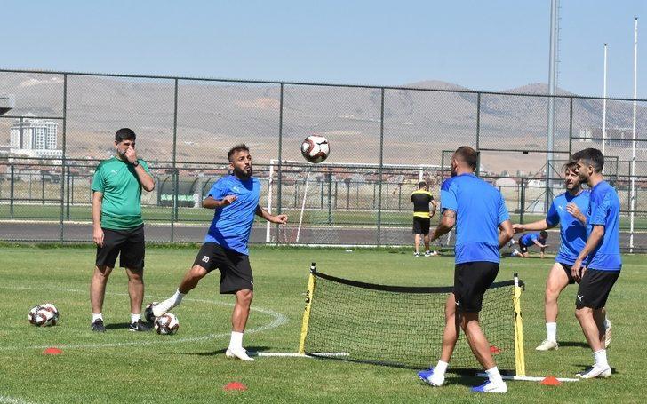 Kaptan Nizamettin Afyonkarahisar kampını değerlendirdi G3